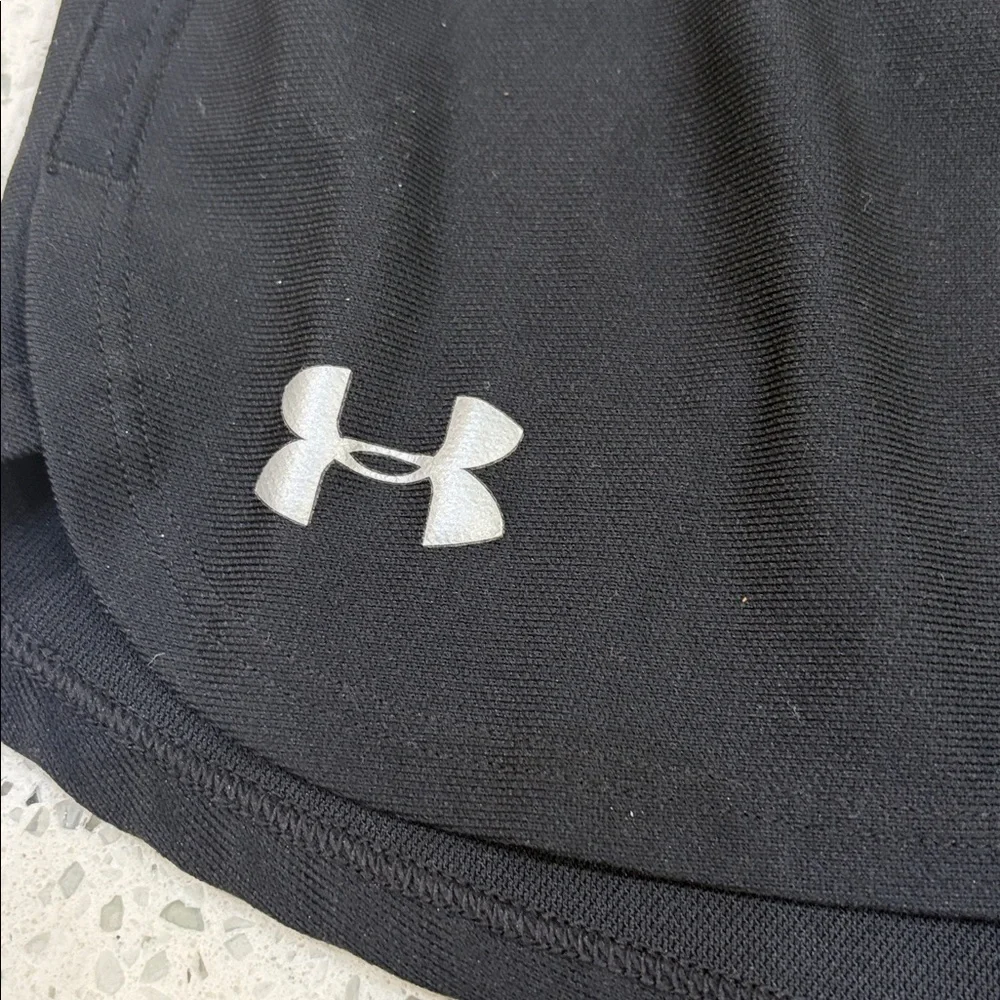 Girls Under Armour Athletic Black Shorts size XS